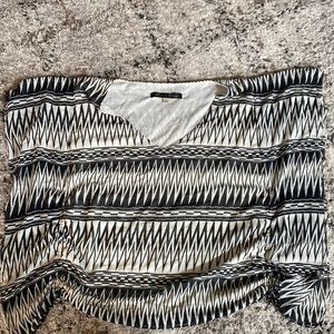 Rose & Olive Geometric blouse